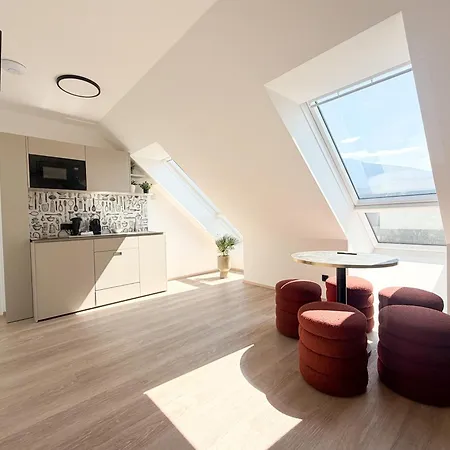 Aparthotel Blackhome Hauptbahnhof I Contactless Check-in 4*